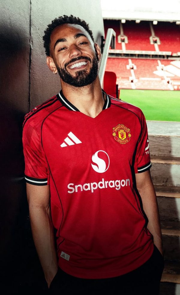 Manchester United home 25/26